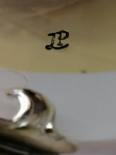 Charger l'image dans la galerie, Théière et sucrier en métal argenté