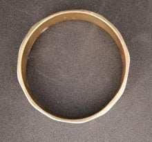 Charger l&#39;image dans la galerie, Bracelet jonc en nacre blanche
