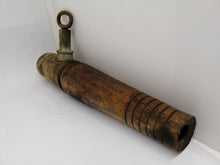 Charger l&#39;image dans la galerie, Vintage robinet en bois pour barrique
