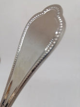 Charger l&#39;image dans la galerie, Pelle à gâteau Rostfrei en métal argenté
