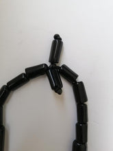 Charger l&#39;image dans la galerie, Très joli collier en pierre noire
