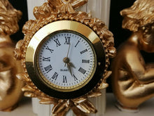 Charger l&#39;image dans la galerie, Horloge quartz statuette bois et métal doré
