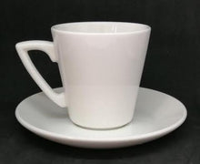 Charger l&#39;image dans la galerie, Tasse à thé avec soucoupe
