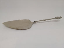 Charger l&#39;image dans la galerie, Pelle à gâteau en métal argenté
