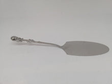 Charger l&#39;image dans la galerie, Pelle à gâteau en métal argenté
