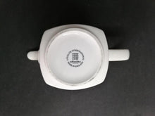 Charger l&#39;image dans la galerie, Théière / pot

