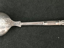 Charger l&#39;image dans la galerie, Set de six cuillères finement décoré, en argent, encoire dans sa boite d’origine
