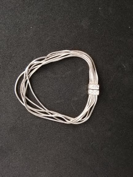 Bracelet chaine en métal argenté