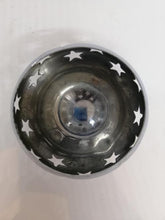 Charger l&#39;image dans la galerie, Bougeoir boule à motif étoile en métal
