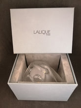 Charger l&#39;image dans la galerie, Vase en cristal Lalique
