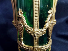 Charger l&#39;image dans la galerie, Vase - Cristal, métal doré - Fin du XIXe siècle

