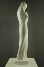 Charger l&#39;image dans la galerie, Magnifique sculpture Art Déco &quot;Maternité&quot;, par René Daemen pour Villeroy &amp; Boch
