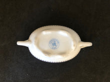 Charger l&#39;image dans la galerie, Tasse avec couvercle et soucoupe
