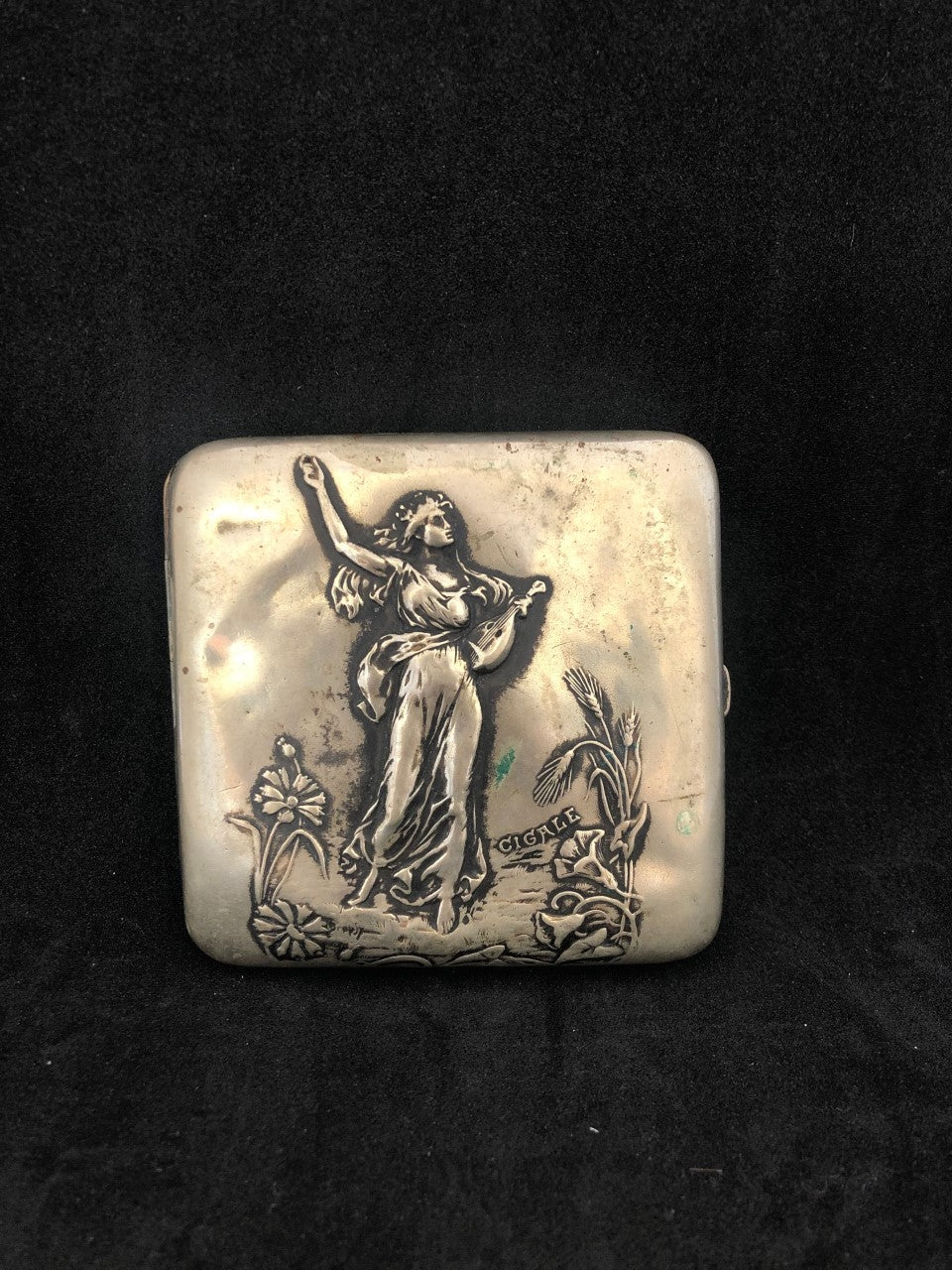Etui à cigarettes