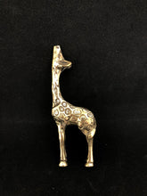 Charger l&#39;image dans la galerie, Statuette girafe et girafon

